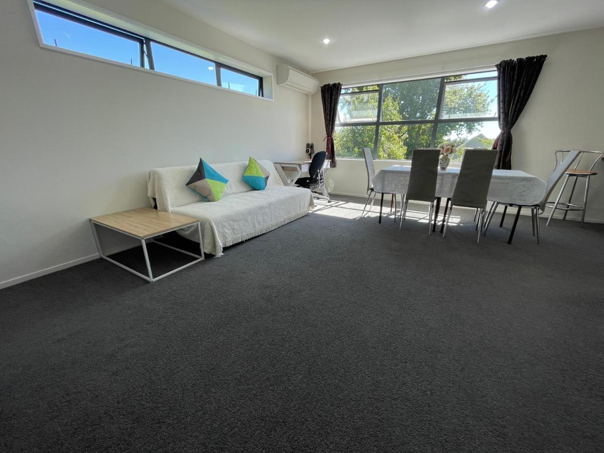 شقة Quiet, New, Sunny Cnzhouse On Upstairs Near Cbd كريستتشيرش المظهر الخارجي الصورة